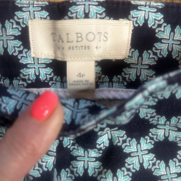 Talbots Blue and Turquoise Geometric Print Bermuda Shorts Size 4 Petite - Picture 3 of 7